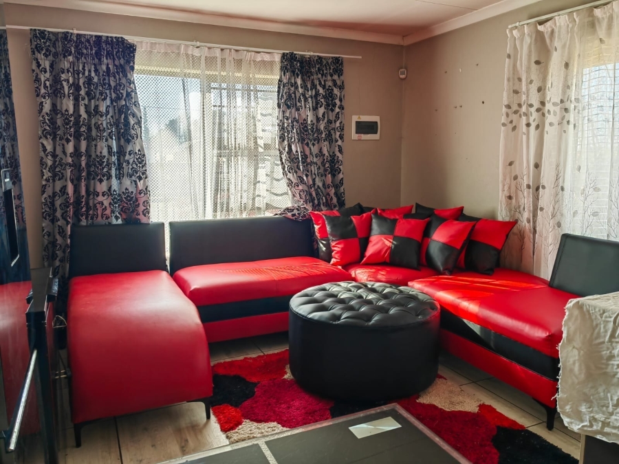 3 Bedroom Property for Sale in Heidedal Free State